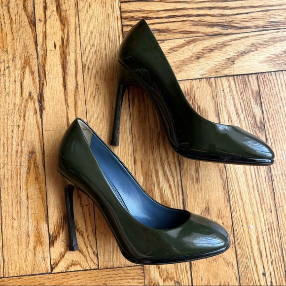 YSL Patent Leather Olive Green Pumps with Navy Soles sz 35 - worn once - Picture 5 of 6